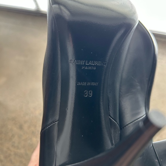 Saint Laurent Kiki OTK leather boots - Picture 4 of 5